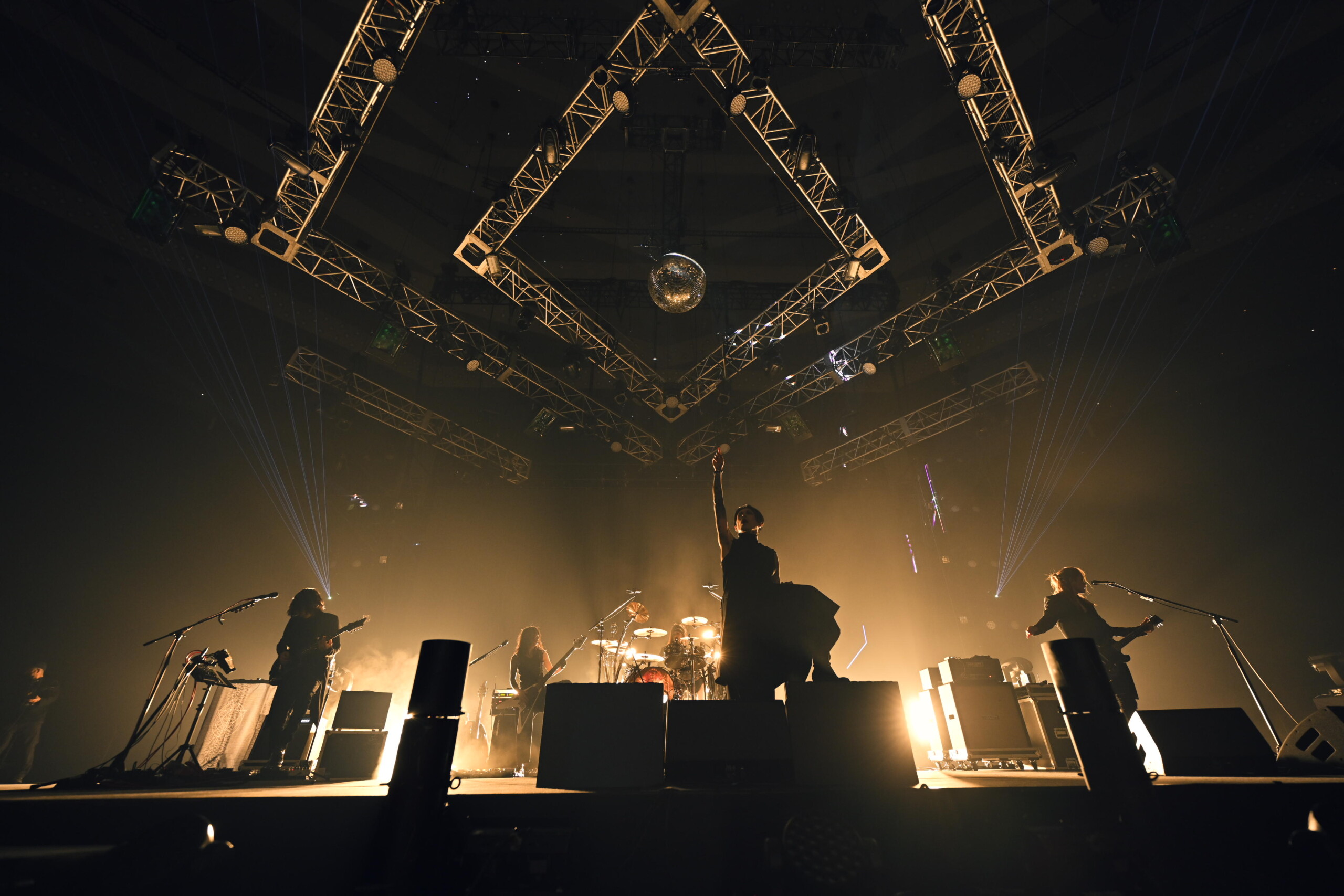 lynch.初の武道館公演、大盛況のうちに終了 復活劇を超えた