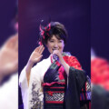 市川由紀乃、「ただいま！」。復帰コンサートで17曲を熱唱。 命の恩人、由紀さおりもサプライズ登場。