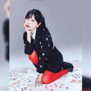 愛美、音楽の“新章”へ──1st HALF ALBUM『A/CODE』＆ワンマンツアー発表