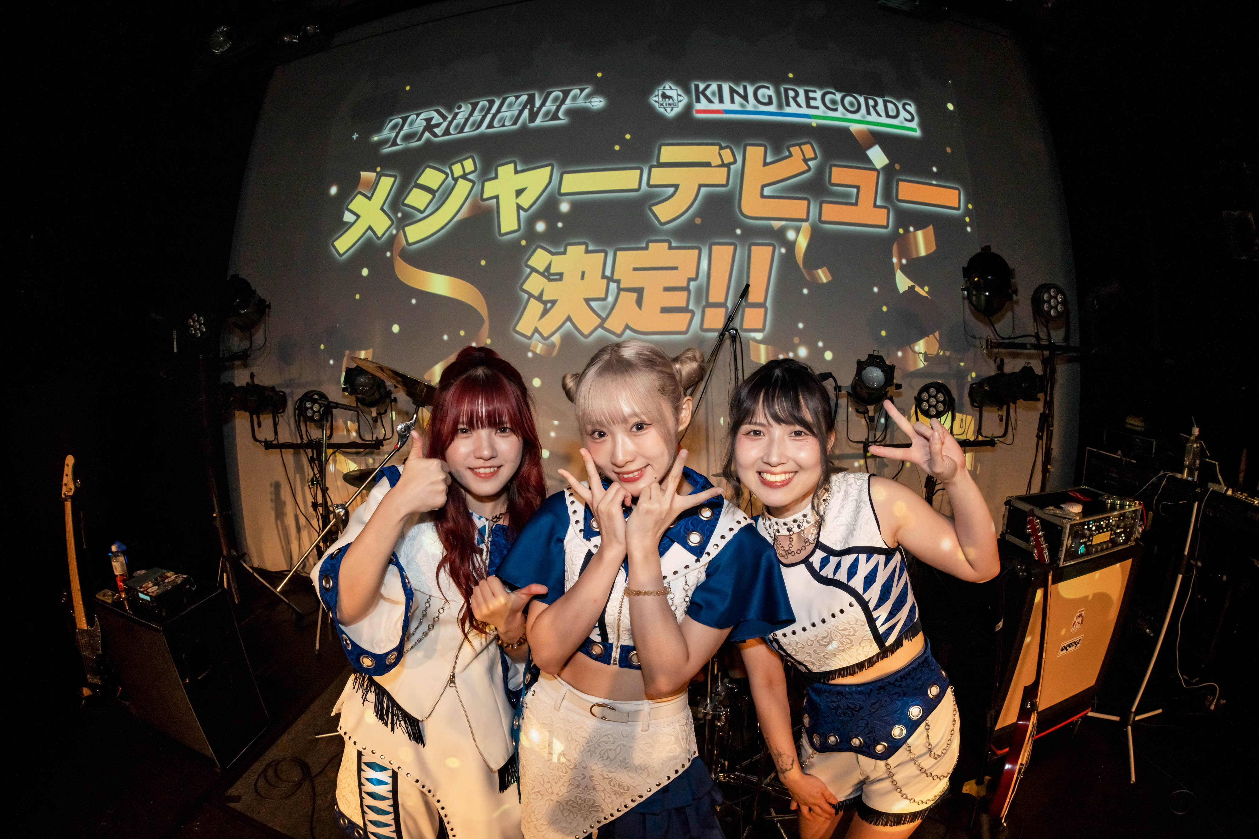 次世代ガールズロックバンド・TRiDENT、キングレコードから