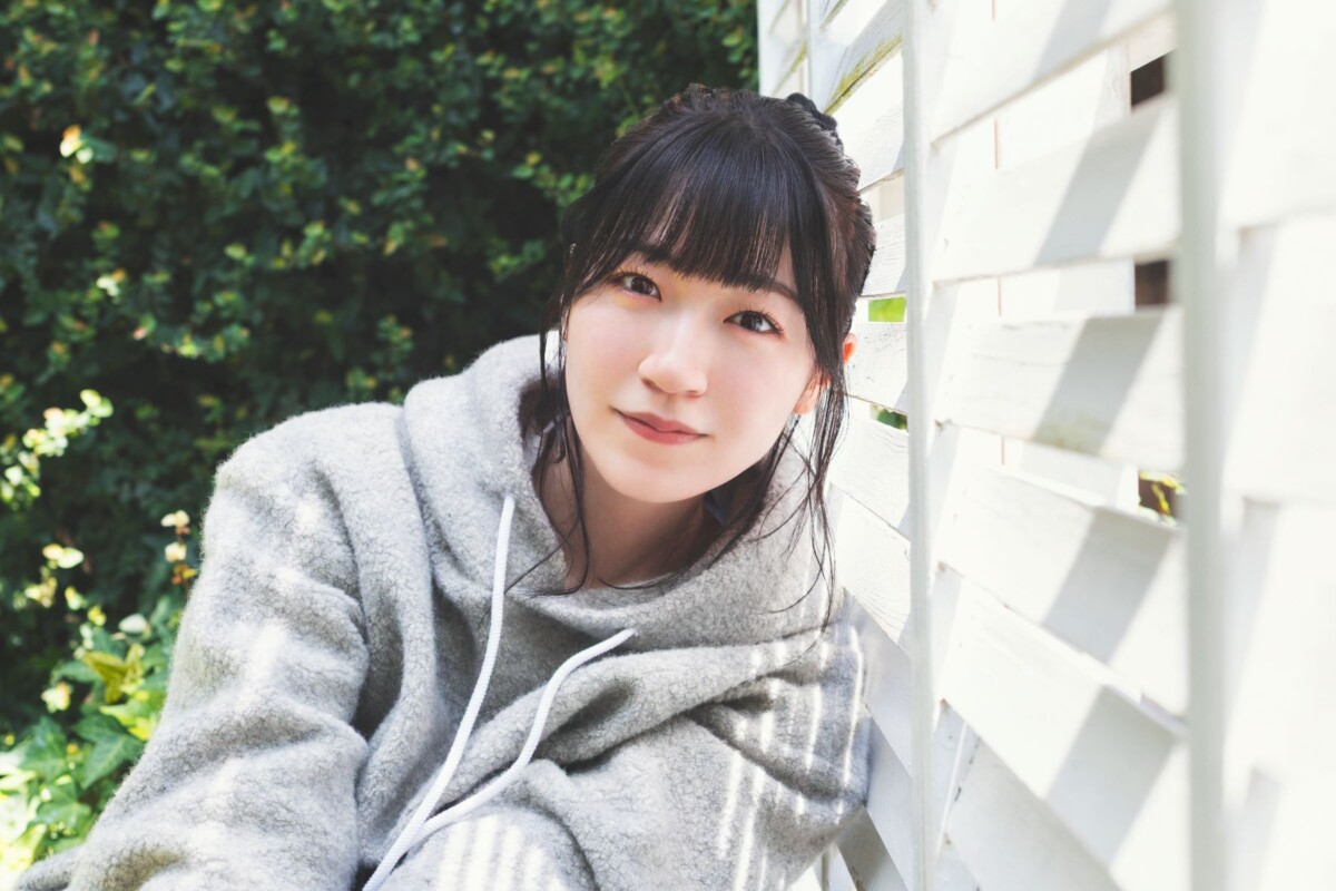 前島亜美最新アー写