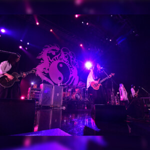 陰陽座 2年半ぶりとなるオリジナルアルバム『吟澪御前』を引っ提げた陰陽座ツアー2025『吟澪』東京公演ライヴレポート