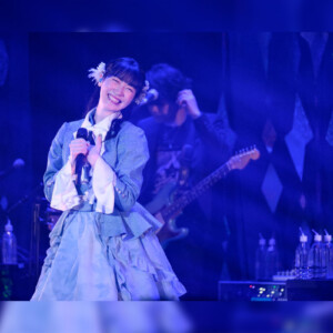 前島亜美 初の生バンドを迎えた2ndワンマンライブで全16曲を披露／本ライブの模様がCS放送TBSチャンネル1にて放送決定