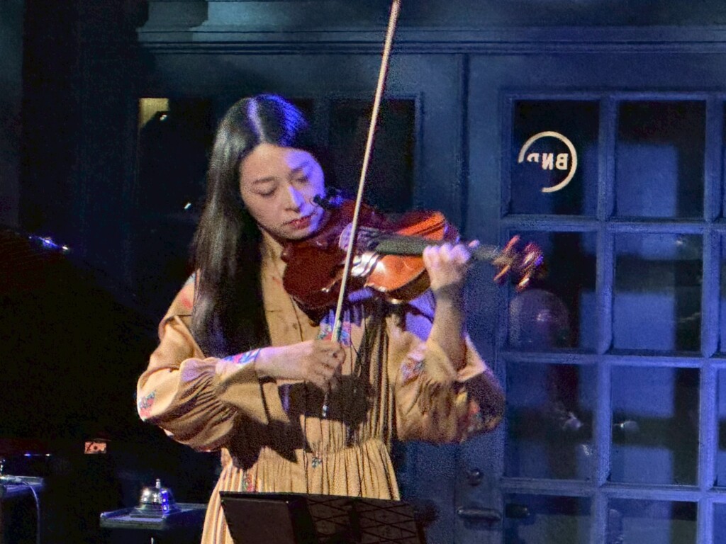 1966カルテット『THE SET LIST』『COVER OF COVER』2作品同時発売記念コンサートin BLUE NOTE PLACE_花井(ヴァイオリン)