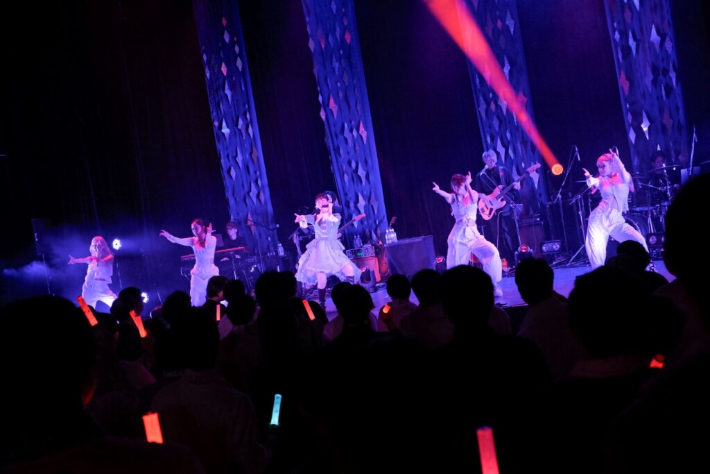 前島亜美『前島亜美 LIVE 2025 Blooming NOTE』場面写真05