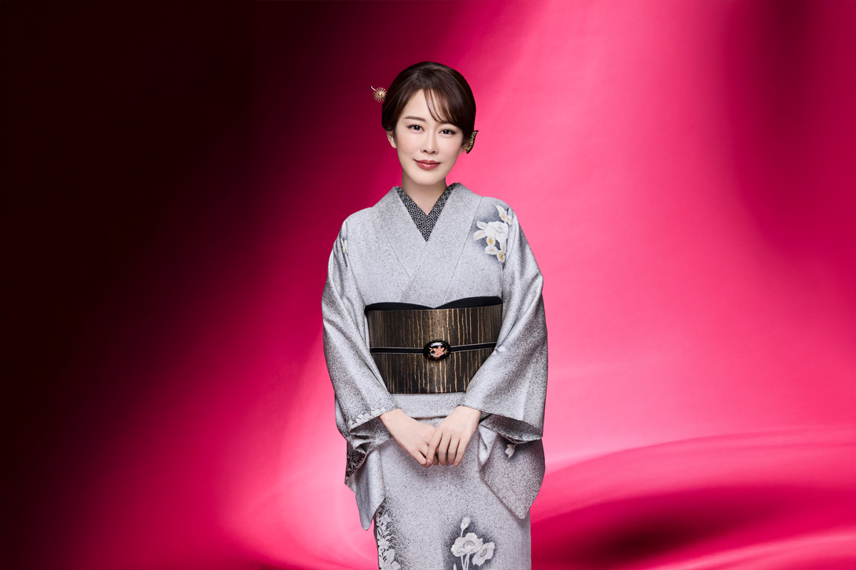 丘みどり 新曲『夢乱舞』ジャケット写真＆アーティスト写真公開／2月25日デジタルリリース＆同日正午MV公開