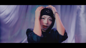 WHITE SCORPION『7秒のレジスタンス』MV場面写_NAVI