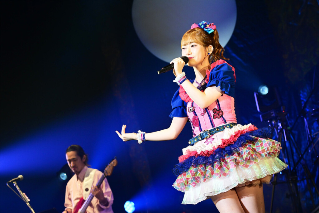岡咲美保『Miho Okasaki 1st LIVE TOUR 2026 〜ハッピーラッキージェット!!〜 supported by animelo 』東京公演ライブ場面写01