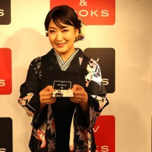 市川由紀乃 HMV＆BOOKS SHIBUYAで日店長
