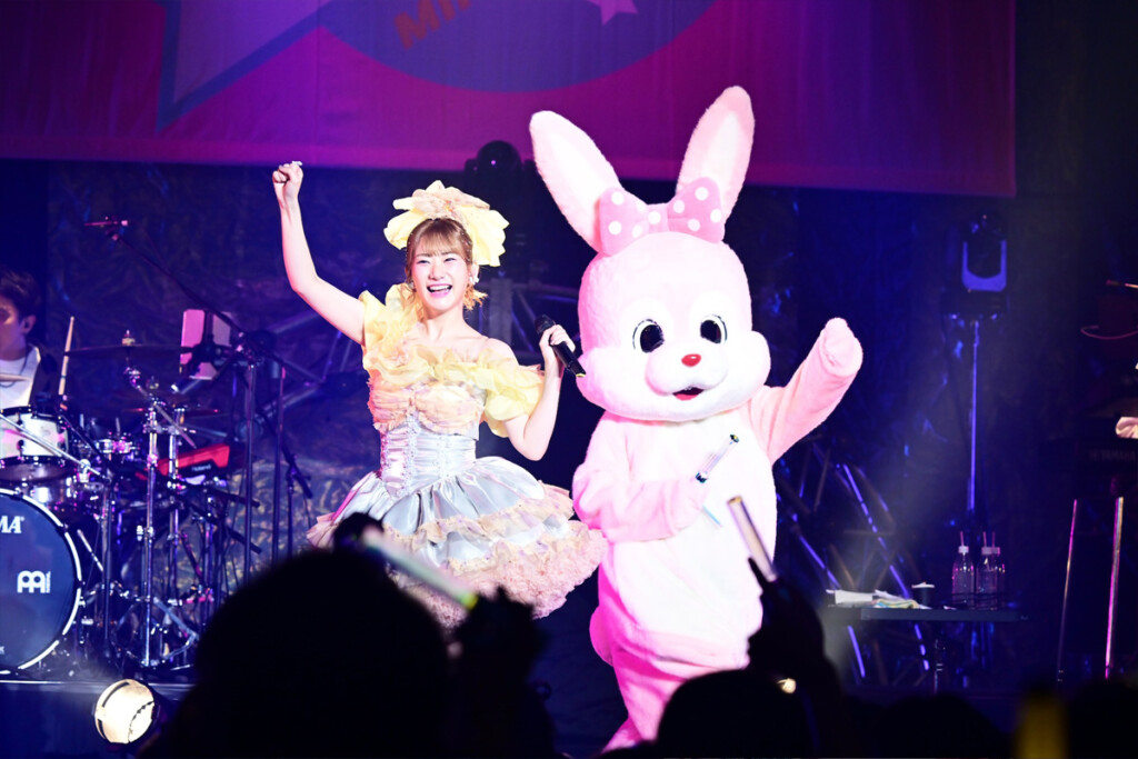 岡咲美保『Miho Okasaki 1st LIVE TOUR 2026 〜ハッピーラッキージェット!!〜 supported by animelo 』東京公演ライブ場面写03