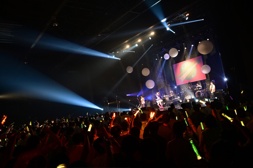 岡咲美保『Miho Okasaki 1st LIVE TOUR 2026 〜ハッピーラッキージェット!!〜 supported by animelo 』東京公演ライブ場面写05