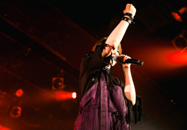 七海ひろき ライブハウスツアーを完走 ツアーファイナルの恵比寿 LIQUIDROOM公演をレポート