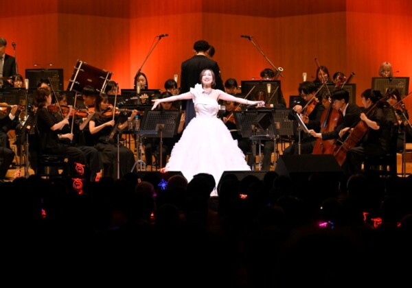 森口博子 初単独オーケストラコンサートで40周年ツアー全公演を完走、到達した「最強で最高」の音楽人生