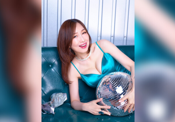 森口博子『ANISON COVERS 3』アーティスト写真