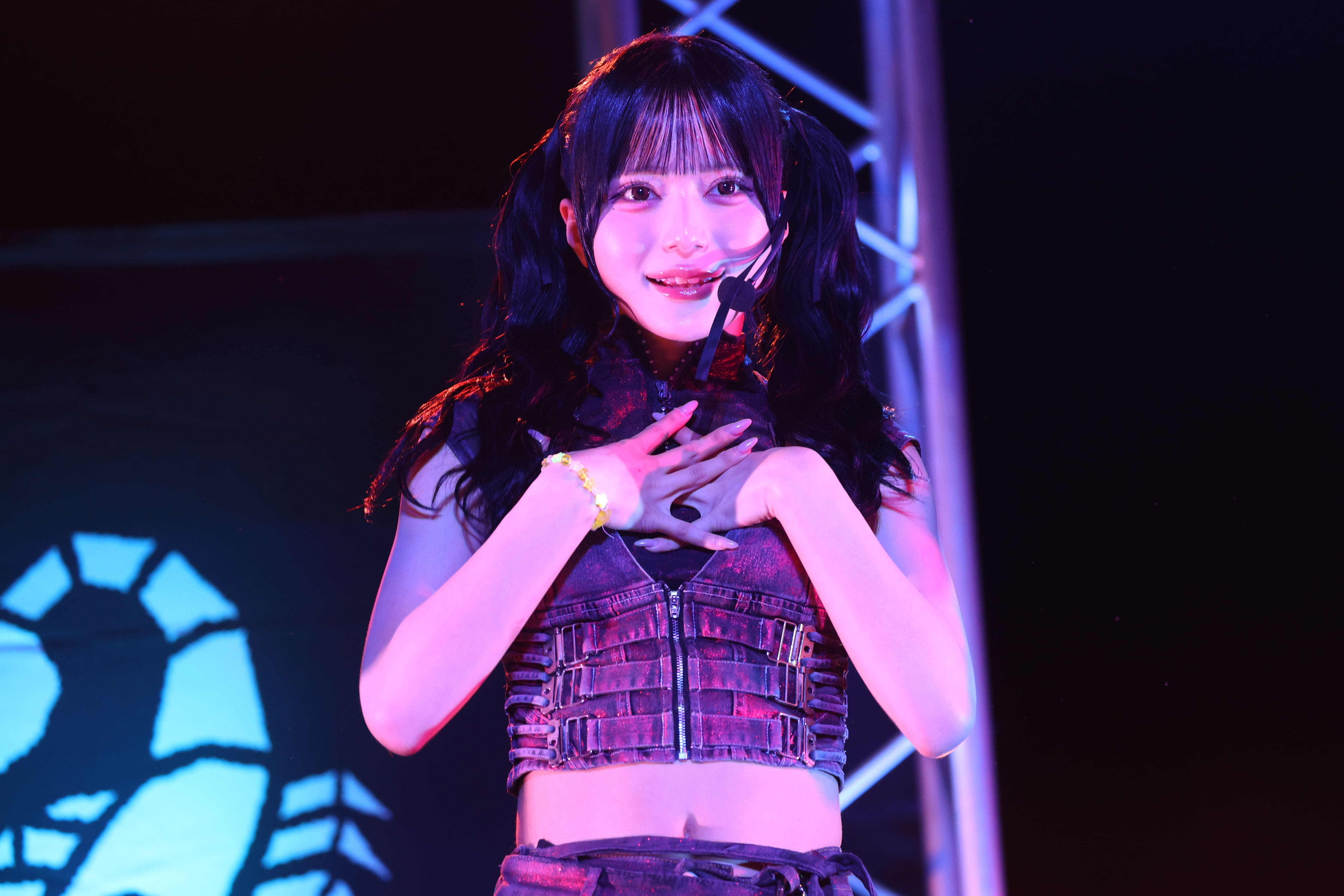 10/16 WHITE SCORPION